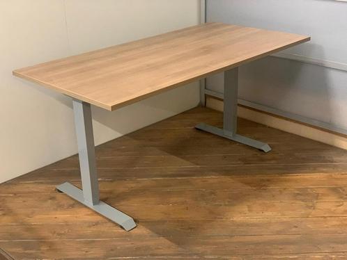 Aanbieding Nieuw Zit Sta Bureau - Elektrisch Sta Bureau!, Huis en Inrichting, Bureaus, Stabureau, Zo goed als nieuw, Elektrisch