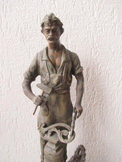 R . B France - sculptuur, Le forgeron - 56 cm - Zinklegering, Antiek en Kunst, Antiek | Keramiek en Aardewerk