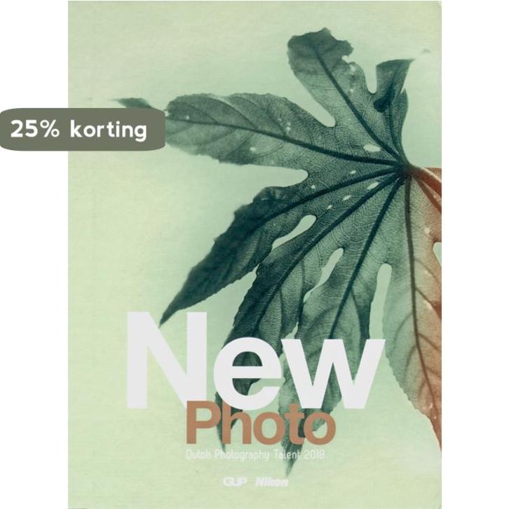 New Photo dutch photography talent 2018 9789082483352, Boeken, Taal | Engels, Zo goed als nieuw, Verzenden