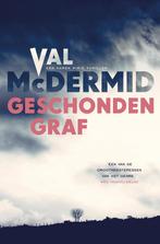 Geschonden graf / Karen Pirie 9789024585984 Val Mcdermid, Boeken, Thrillers, Verzenden, Gelezen, Val Mcdermid