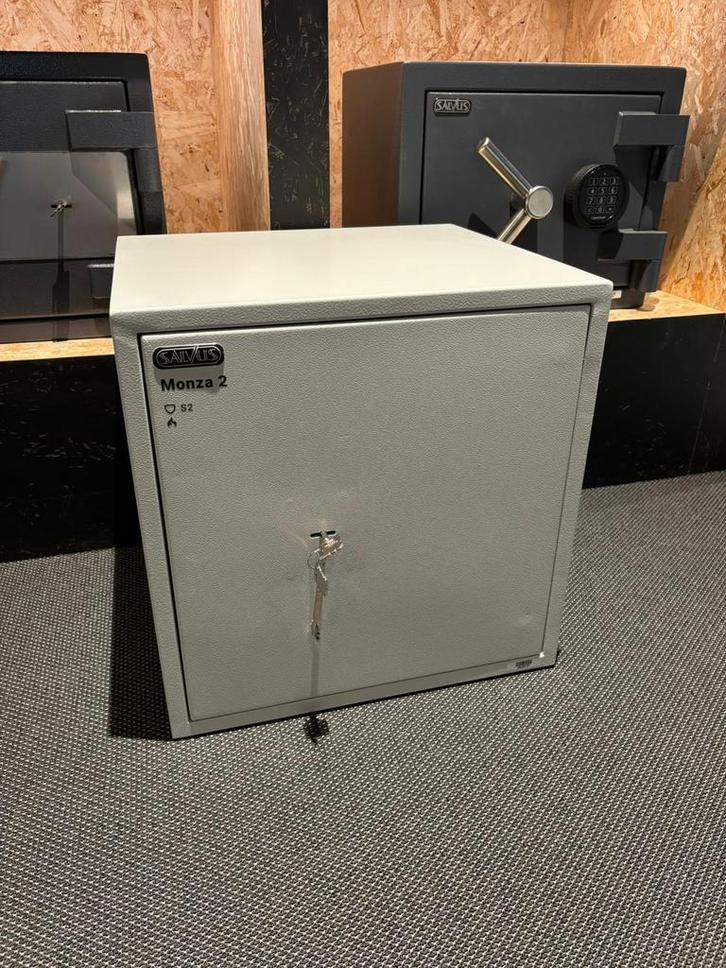 Salvus Monza 2 (Showroommodel), Huis en Inrichting, Brandblussers en Brandkasten, Brandkast, Nieuw, Ophalen of Verzenden