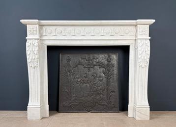 Franse Carrara Marmer schouw openhaard mantel klassiek beschikbaar voor biedingen