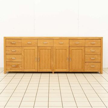 Massiefhouten Dressoir Groot beschikbaar voor biedingen