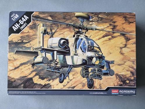 Academy 12262 AH-64A Apache 1:48, Hobby en Vrije tijd, Modelbouw | Vliegtuigen en Helikopters, Verzenden