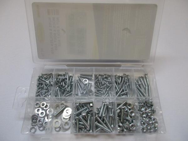 Veiling - Assortiment Bout en Moer 347-delig, Doe-het-zelf en Verbouw, IJzerwaren en Bevestigingsmiddelen