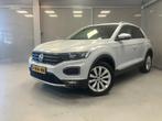 Zakelijke Lease |  Volkswagen T-Roc Sport 1.5TSi | Navigatie, Stof, Gebruikt, Euro 6, Overige brandstoffen