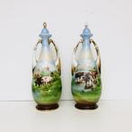 Vaas met dubbele oren (2) - Porselein - Victoria Austria