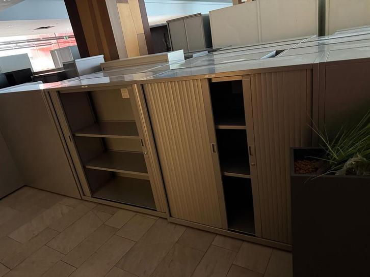 Roldeurkast Gispen - Archiefkast - Kantoorkast - Lage Kast, Huis en Inrichting, Kasten | Roldeurkasten en Archiefkasten, 25 tot 50 cm