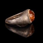 Oud-Romeins Zilveren ring met carnelian intaglio, gegraveerd, Antiek en Kunst