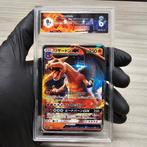 Pokémon Graded card - CHARIZARD GX (Detective Pikachu) smP2, Hobby en Vrije tijd, Verzamelkaartspellen | Pokémon, Nieuw