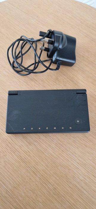 Nintendo - DSi - Pokémon Black Version (Reshiram & Zekrom, Spelcomputers en Games, Spelcomputers | Overige Accessoires