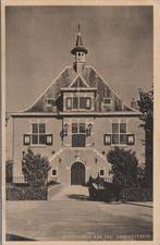 OOSTVOORNE AAN ZEE - Gemeentehuis, Verzamelen, Ansichtkaarten | Nederland, Verzenden, Gelopen