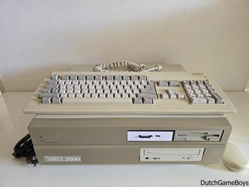 Amiga 2000 060 - Blizzard 2060 - 128 MB - A3000 Keyboard