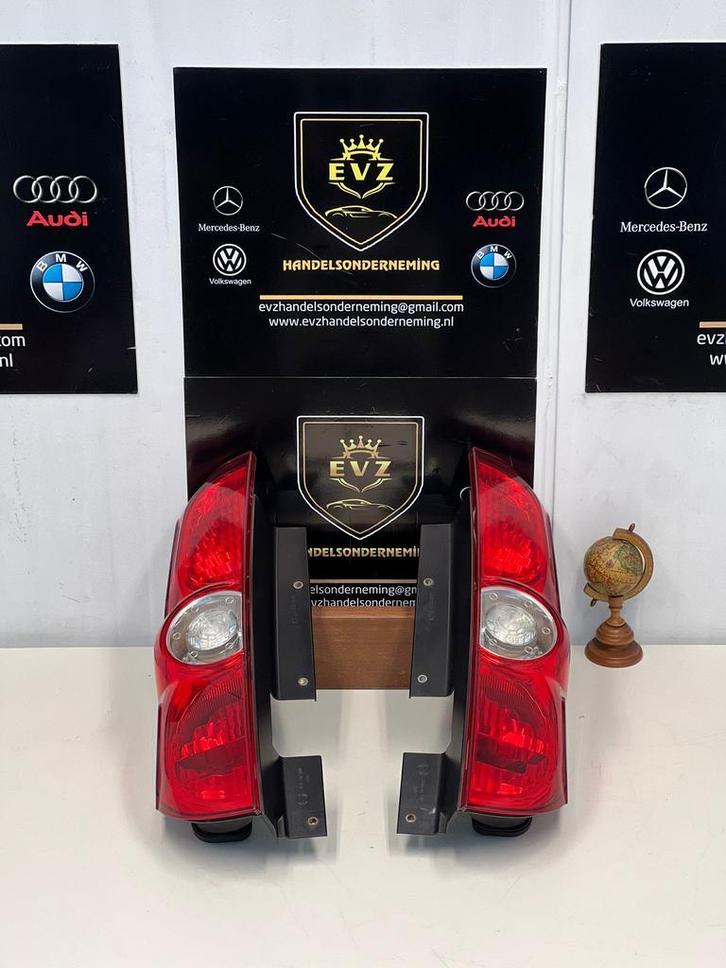 Fiat Doblo achterlichtset rechts en links bj.2010 tot 2011, Auto-onderdelen, Verlichting, Gebruikt, Fiat