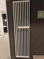 Showmodel designradiator 47x180 met handdoekbeugel - 0005, Doe-het-zelf en Verbouw, Verwarming en Radiatoren, Ophalen, Nieuw, Radiator