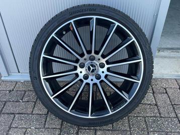 Veiling: Zomer/Winterbanden Bridgestone van Mercedes E-klass beschikbaar voor biedingen