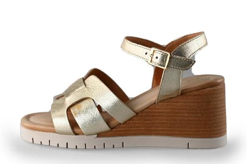 AQA Sleehakken in maat 37 Goud | 10% extra korting, Kleding | Dames, Schoenen, Overige kleuren, Gedragen, Schoenen met hoge hakken