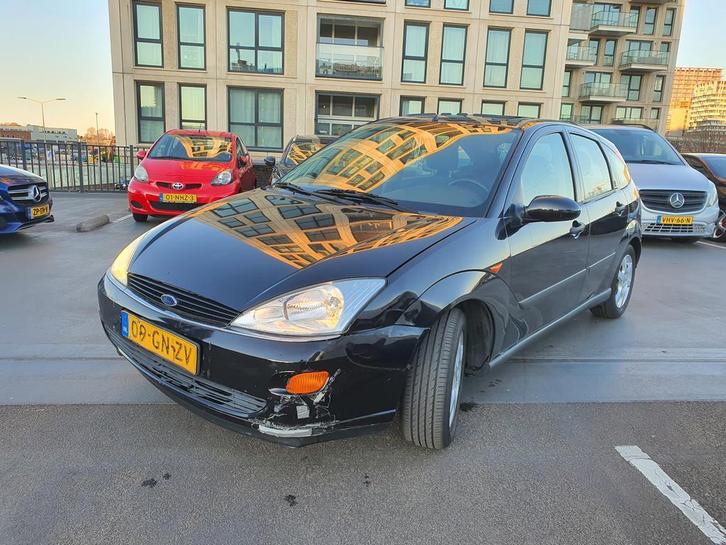 Ford Focus 1.6 AUTOMAAT VOLLE OPTIES PANO AIRCO NAP, Auto's, Ford, Origineel Nederlands, Te koop, Automaat, Hatchback, Zwart, Zwart