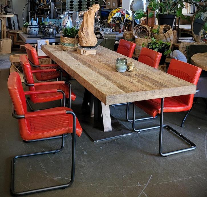 Industriële robuuste oude geborstelde teakhouten eettafel, Huis en Inrichting, Tafels | Eettafels, 100 tot 150 cm, 200 cm of meer