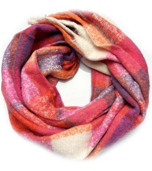 Sjaal - Fuchsia - Heerlijk warm, Kleding | Dames, Mutsen, Sjaals en Handschoenen, Sjaal, Nieuw, Verzenden