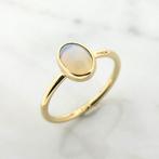 Gouden ring met edelopaal (witte opaal, witte edelopaal), Sieraden, Tassen en Uiterlijk, Ringen, Gebruikt, Overige kleuren, Ophalen of Verzenden