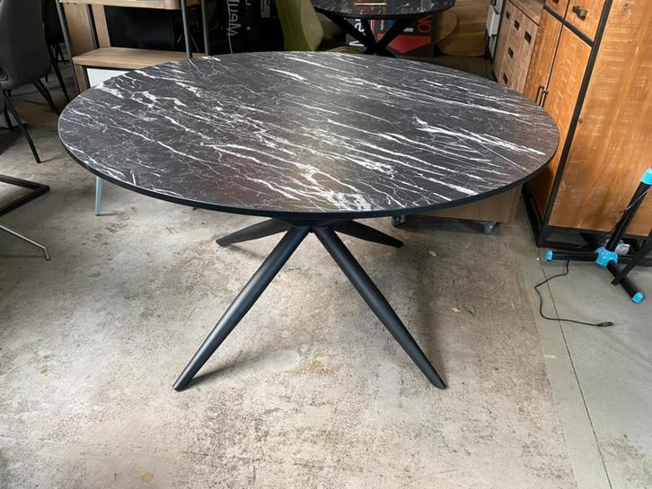 Iris eettafel, marble nero, Huis en Inrichting, Tafels | Eettafels, Nieuw, Metaal, Overige materialen