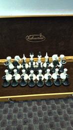 Schaakspel - Souvenir chess set, Olympic style. 1980s.