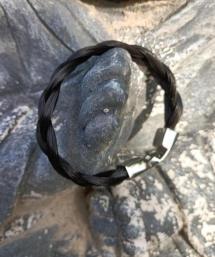 Paardenhaar armband normaal gevlochten- zwart, Sieraden, Tassen en Uiterlijk, Armbanden, Verzenden