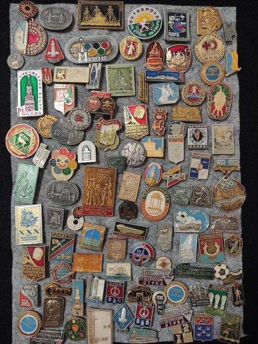 Themacollectie - Grote collectie vintage insignes uit de, Antiek en Kunst, Antiek | Speelgoed