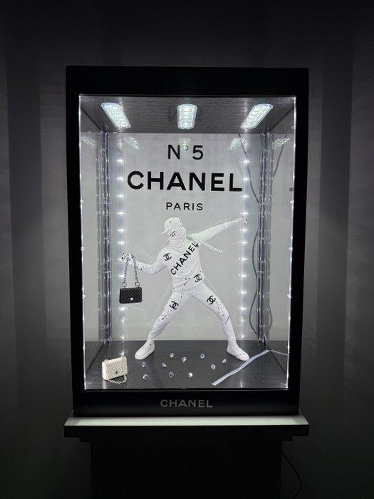 Artpej - Banksy Bag Thrower, Antiek en Kunst, Kunst | Designobjecten