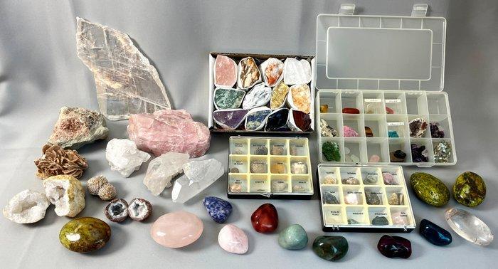 Themacollectie - Mineralen, kristallen en fossielen, Antiek en Kunst, Antiek | Speelgoed