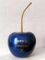 XTC Artist - Cerise Bleu de Chanel XL