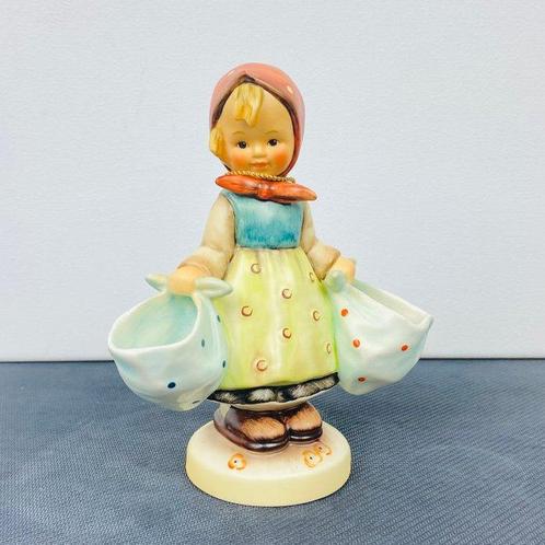 Hummel #175 Mothers Darling TMK7 + Original Box - Beeldje -, Antiek en Kunst, Curiosa en Brocante