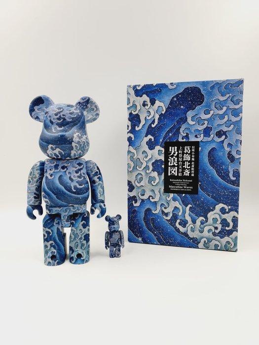 Medicom Toy x Katsushika Hokusai - Be@rbrick Masculine Waves, Antiek en Kunst, Kunst | Designobjecten