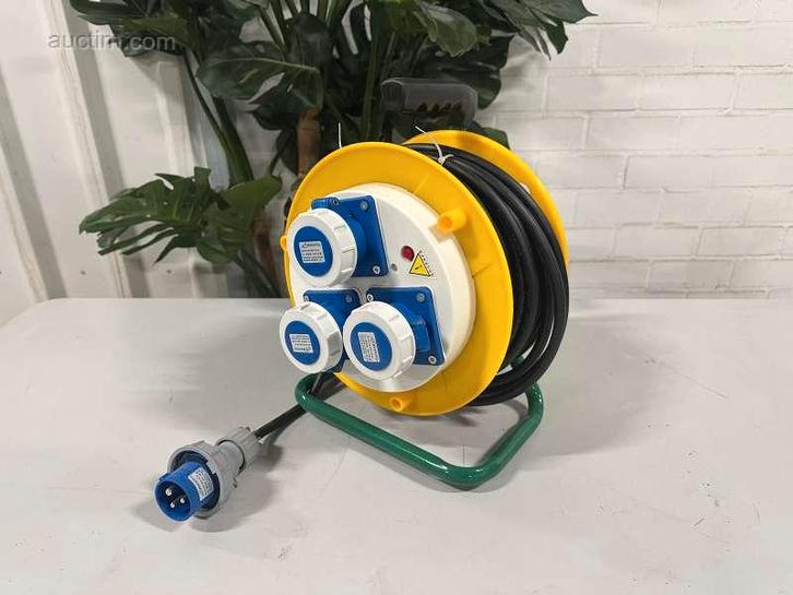 - Nakatomy kabelhaspel IP67-30m-2P+E-16A, Audio, Tv en Foto, Audiokabels en Televisiekabels, Nieuw, Ophalen of Verzenden