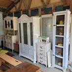 Brocante/Vintage oude kast/kasten kledingkast servieskast, Antiek en Kunst, Ophalen