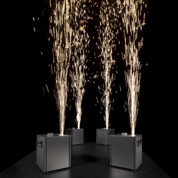 2x 600W Sparkular in flightcase met afstandsbediening beschikbaar voor biedingen