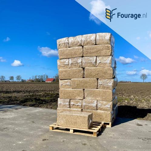 Het goedkope alternatief. Gehakseld tarwestro, Dieren en Toebehoren, Stalling en Weidegang, Opfok, Stalling, Weidegang, Toebehoren