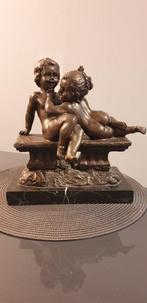 J Daste - Figuur - charming children - Gepatineerd brons