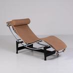 Cassina - Charlotte Perriand, Le Corbusier, Pierre Jeanneret