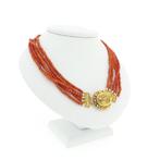 Antiek collier met bloedkoralen en gouden mutsenbel., Gebruikt, Overige kleuren, Ophalen of Verzenden, Met edelsteen