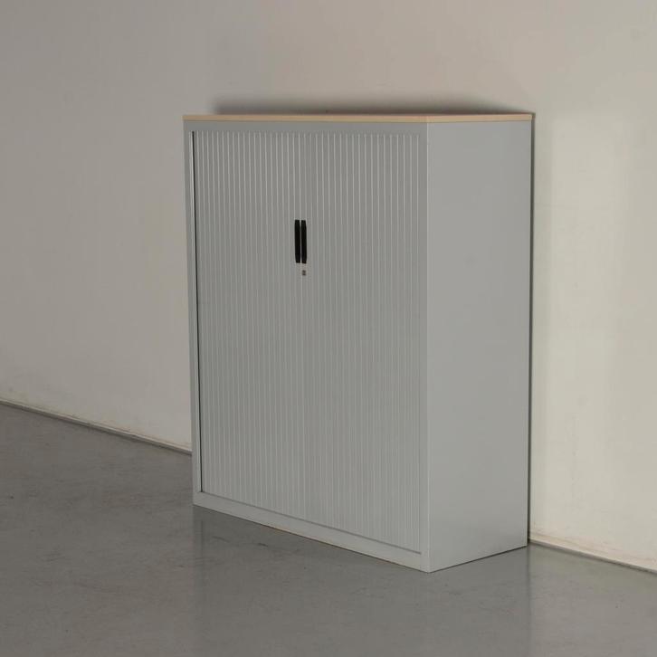 Lensvelt roldeurkast, lichtgrijs, 137 x 120 cm, incl. 3, Huis en Inrichting, Kasten | Roldeurkasten en Archiefkasten, Ophalen of Verzenden