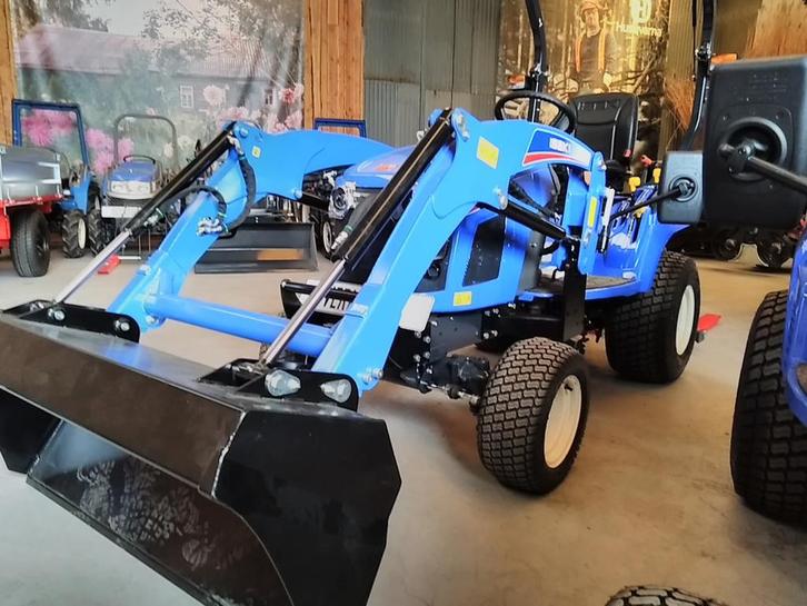 Iseki TXGS 24 Hydrostaat 24 PK Compact trekker met voorlader, Zakelijke goederen, Agrarisch | Tractoren, Nieuw, Overige merken