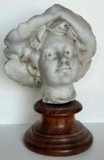 Figuur - Biscuit porselein