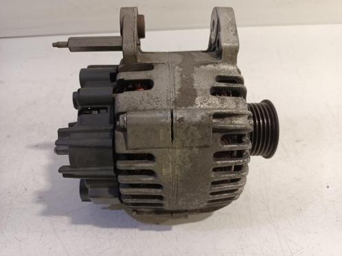 Dynamo Volkswagen Golf Plus (5M1/1KP) (2004 - 2008), Auto-onderdelen, Accu's en Toebehoren, Gebruikt, Volkswagen, Ophalen of Verzenden