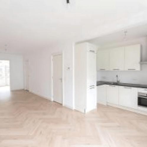 Appartement met balkon en nieuwe badkamer, 51 m², ..., Huizen en Kamers, Huizen te huur, Direct bij eigenaar, Amsterdam, Appartement