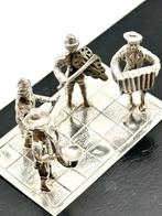 No reserve- Grote zilveren miniatuur Vier Straatmuzikanten -, Antiek en Kunst