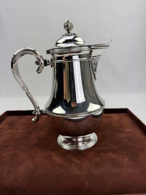 Christofle - Koffieservies (4) - Rubans Crosés - Verzilverd, Antiek en Kunst, Antiek | Meubels | Tafels