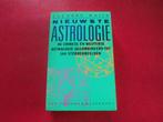 Nieuwste astrologie 9789026942525, Boeken, Zo goed als nieuw, Verzenden