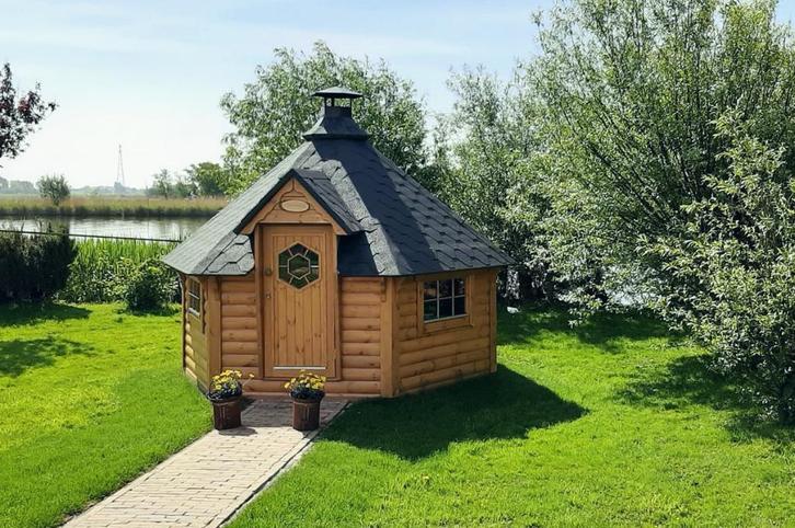 Finse Kota 9,2m² | Barbecuehut | Grillhuis | Tuinhuis, Tuin en Terras, Tuinhuizen, 200 tot 400 cm, 3 ramen of meer, 250 tot 500 cm